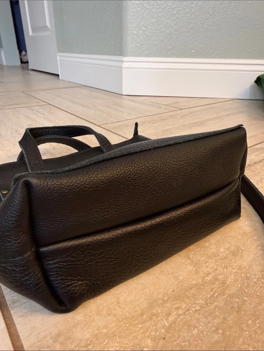 Portland Leather Goods Mini Zippered Crossbody Tote Pebbled - Picture 5 of 16